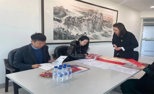 1.长春市委组织部事情职员莅临老子有钱lzyq88集团调研党建事情_副本.jpg